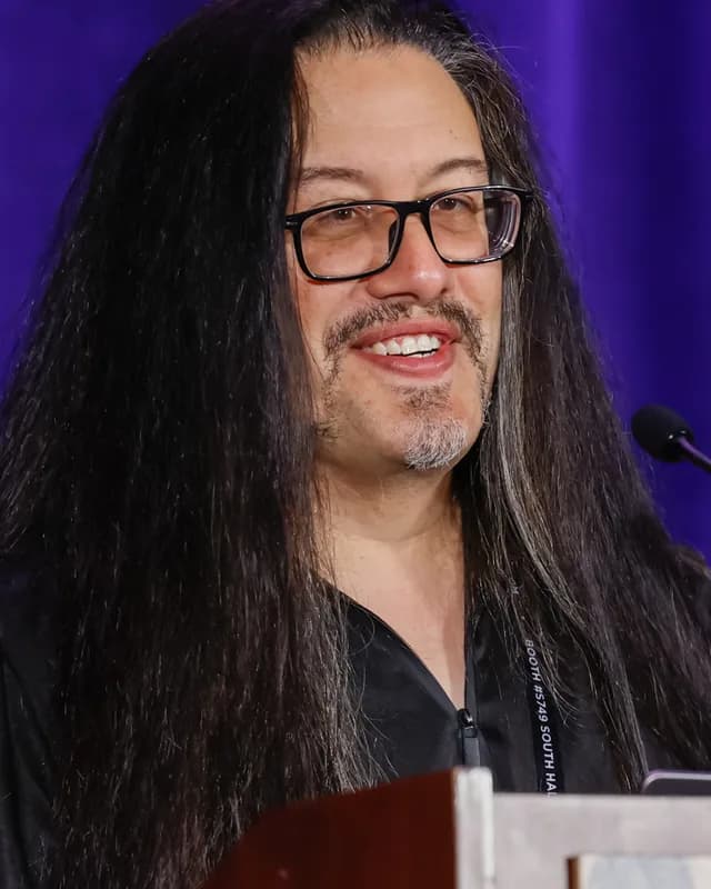 Retrato de John Romero