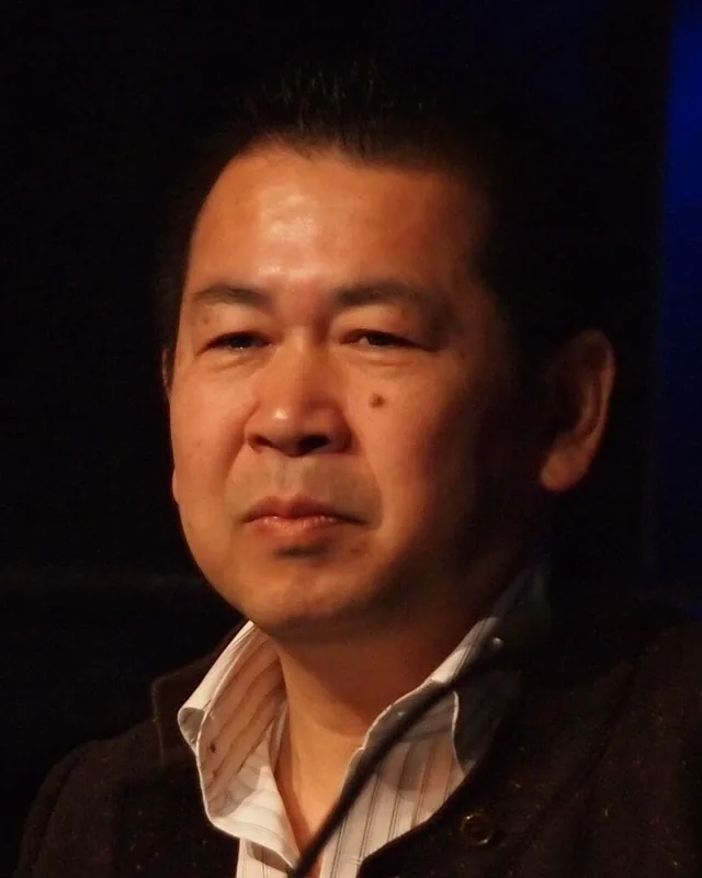 Retrato de Yu Suzuki