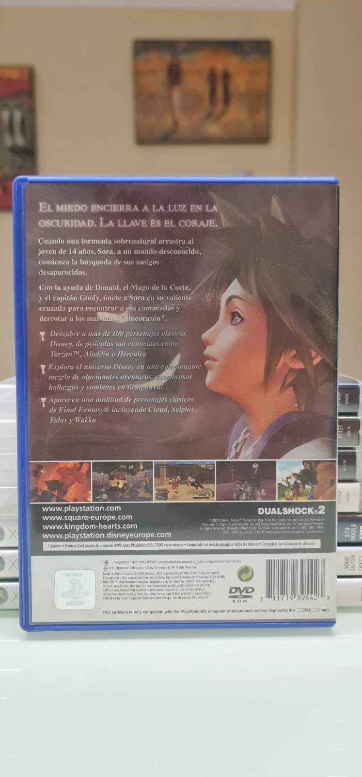 Fotografía de contraportada de Kingdom Hearts · ES